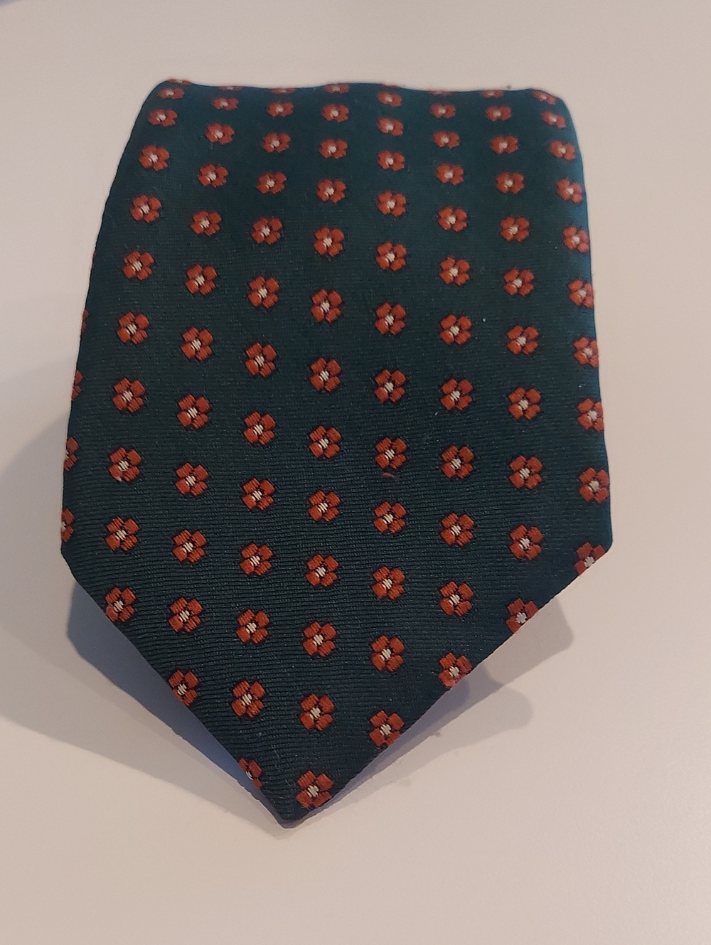 Vintage jcpenney Green Tie with Rust Floral Medallion Pattern